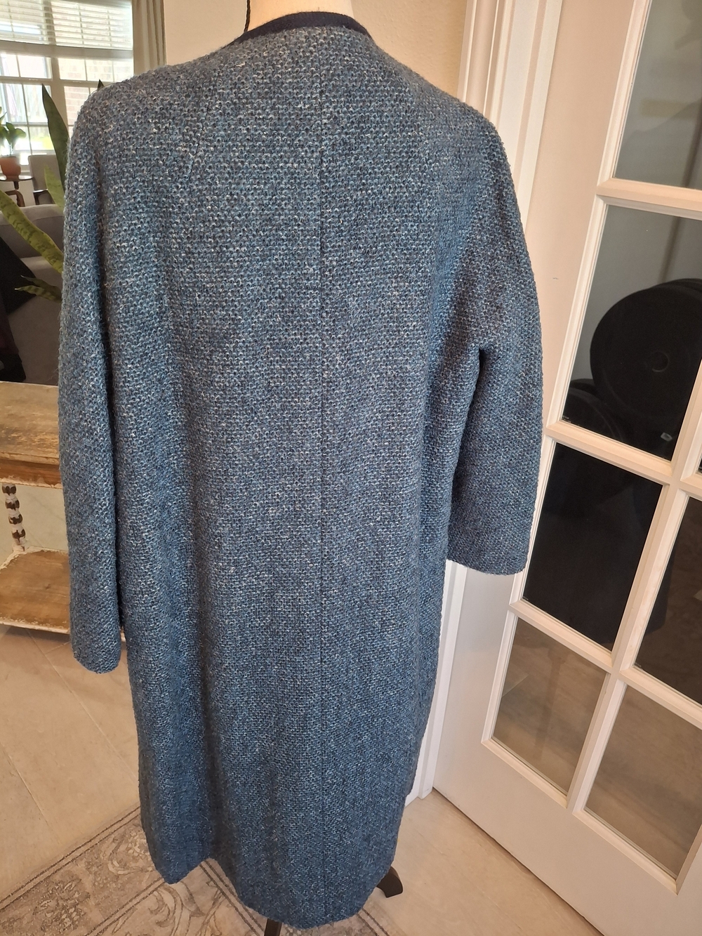 Vintage 1960s Women's Blue Textured Trench Coat with Matching Scarf - Picture 4 of 8